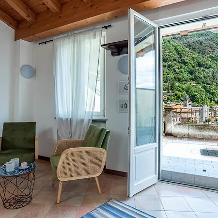Terrace * Argegno